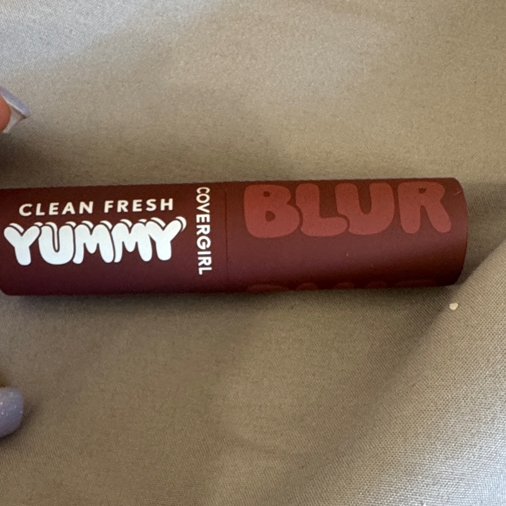 COVERGIRL Clean Fresh Yummy Blur Lipstick - Deep Burgundy